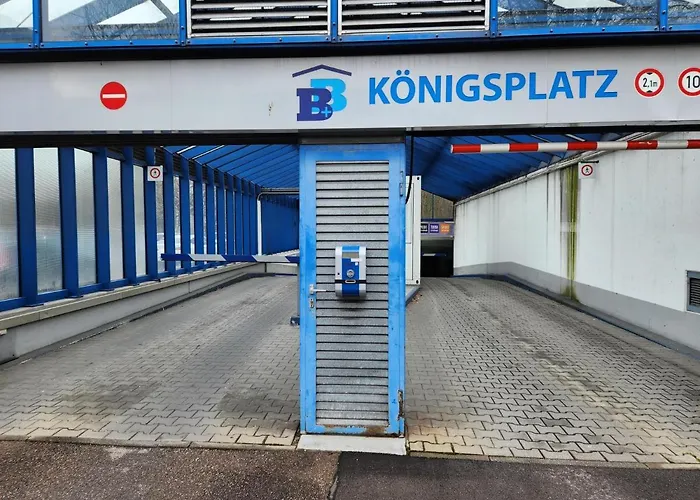 - Lebendig Und Voller Geschichte *