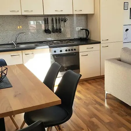- Lebendig Und Voller Geschichte Apartman Kempten